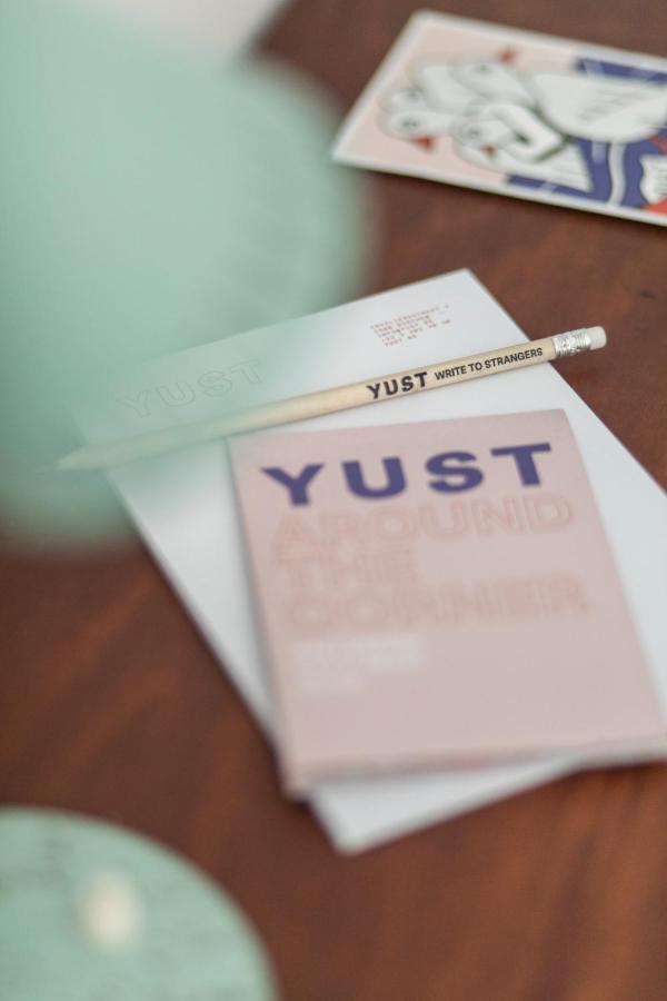 Yust Liege Hotel ภายนอก รูปภาพ